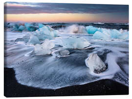 Obraz na płótnie  Bryły lodu na plaży w Jökulsárlón - Peter Wey