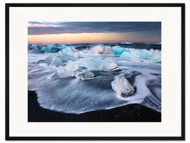 Gerahmter Kunstdruck Eisblöcke am Strand von Jökulsárlón