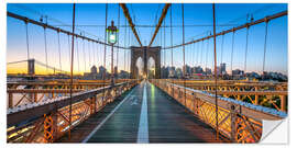 Selvklebende plakat On the Brooklyn Bridge at sunrise