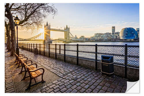 Selvklæbende plakat Tower Bridge in the sunrise