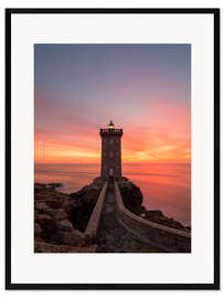 Kehystetty taidepainatus Sunset at the Kermorvan lighthouse