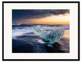Inramat konsttryck Blocks of ice on the ice beach at Jökulsárlón