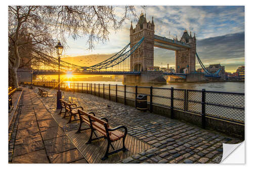 Självhäftande poster Tower Bridge in London at sunrise