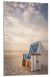 Tableau en plexi-alu Chaise de plage à Sylt dans la douce lumière du soir