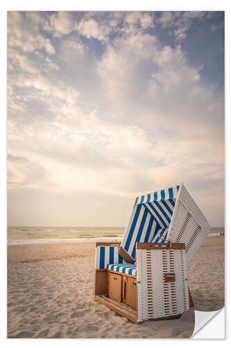 Sticker mural Chaise de plage à Sylt dans la douce lumière du soir