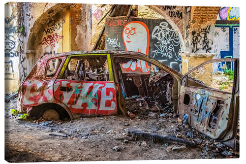 Obraz na płótnie Graffiti car wreck