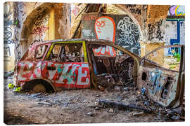 Obraz na płótnie Graffiti car wreck - HADYPHOTO