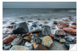 Selvklebende plakat Waves on the stony coast