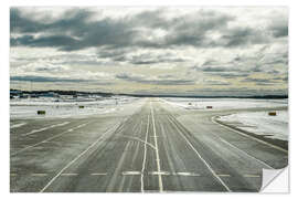 Självhäftande poster Snow covered taxiway