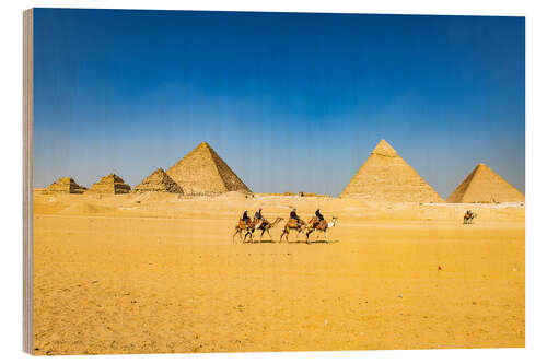 Puutaulu Pyramids of Giza with camel caravan