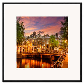Impressão artística com moldura Idílio da noite no Singel, Amsterdã