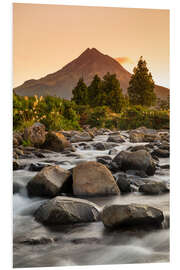 Hartschaumbild Mount Taranaki bei Sonnenaufgang, Neuseeland