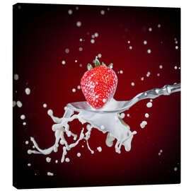 Canvas print Strawberry spalsh