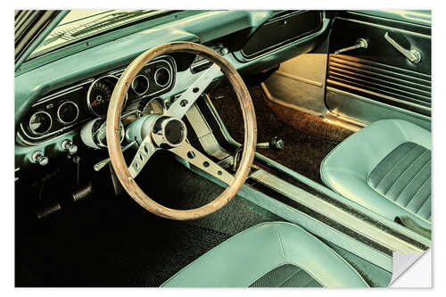 Selvklæbende plakat Wooden steering wheel in a vintage American convertible