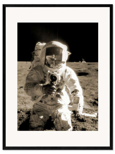 Ingelijste kunstdruk Astronaut Charles Conrad on the moon