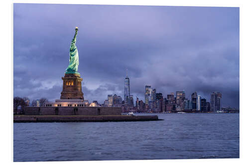 Foam board print Statue of Liberty in front of the Manhattan skyline