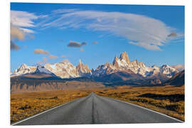 Hartschaumbild Straße zum Fitz Roy in Patagonien unter blauem Himmel