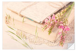 Sisustustarra Old book and flowers