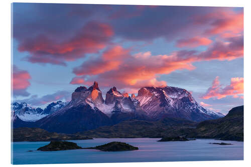 Acrylglasbild Sonnenaufgang über Cuernos del Paine und dem Pehoe-See