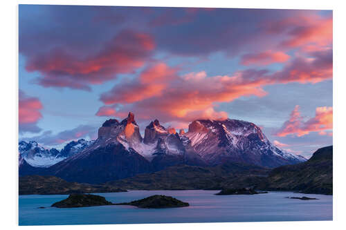 Foam board print Sunrise over Cuernos del Paine and Lake Pehoe