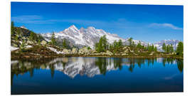 Print på skumplade Mountain lake idyll in the Italian Alps