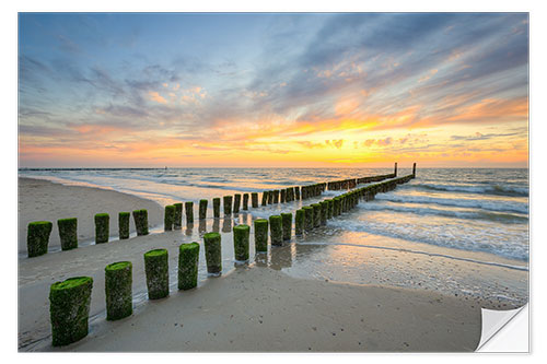 Selvklæbende plakat Sunset on the North Sea beach in Domburg