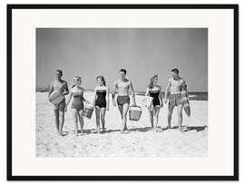 Gerahmter Kunstdruck Am Strand in den 50ern