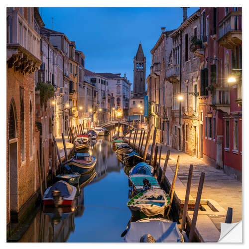 Selvklebende plakat Evening mood in the streets of Venice