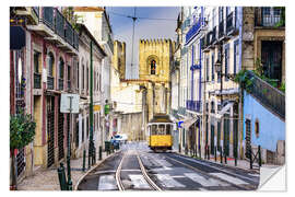 Naklejka na ścianę Tram in front of the Catedral Sé Patriarcal, Lisbon