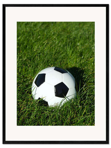 Innrammet kunsttrykk Soccer ball on the grass
