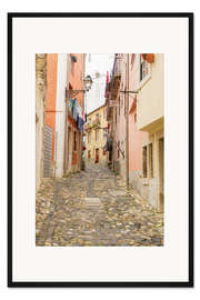Gerahmter Kunstdruck Enge Gassen in der Altstadt von Lissabon