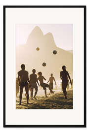 Gerahmter Kunstdruck Beach Fußball im Sonnenuntergang