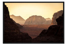 Gerahmter Kunstdruck Sonnenaufgang in der Wadi Rum Wüste, Jordanien
