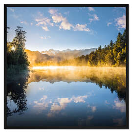 Gerahmter Kunstdruck Sonnenaufgang am Lake Matheson, Neuseeland