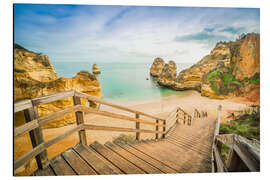 Aluminiumtavla Camilo Beach with a boardwalk