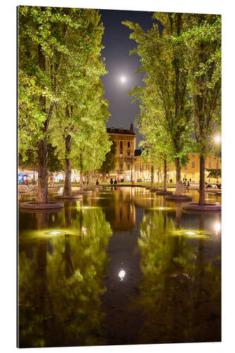 Tableau en plexi-alu Reflétant la lune à Parme, Italie