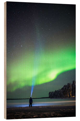 Hout print Man Under Northern Lights (Aurora Borealis)