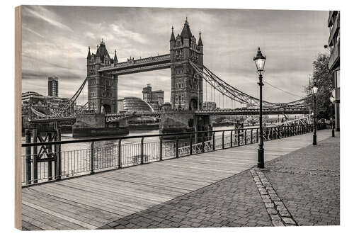 Wood print Tower Bridge in London, black and white