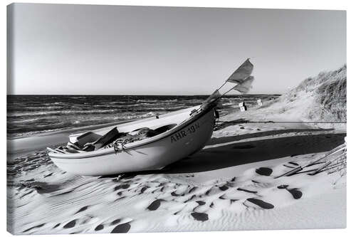 Canvas print Boats on the beach at Ahrenshoop, black and white