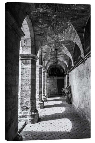 Stampa su tela Architettura ad arco in pietra in un monastero