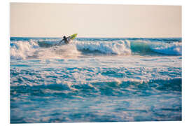 PVC-taulu Surfing in the ocean at sunset