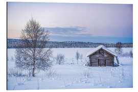 Aluminiumtavla Remote Cabin in a Winter Wonderland Landscape