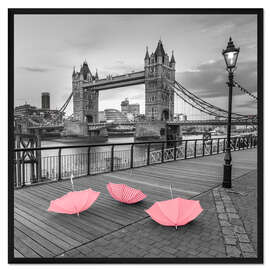 Gerahmter Kunstdruck Drei rote Regenschirme in London