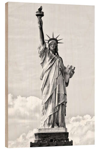 Wood print Black Manhattan - Statue of Liberty