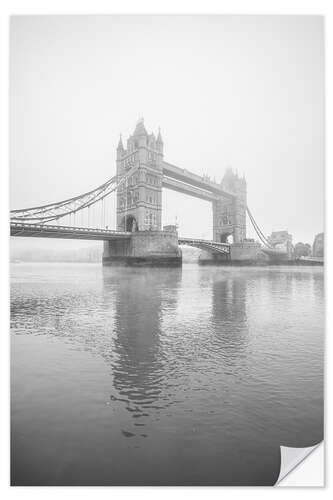 Selvklebende plakat Foggy London Tower Bridge