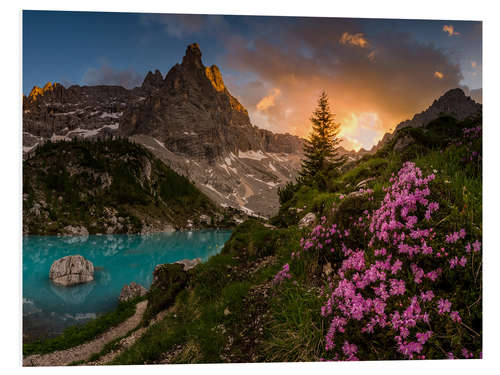 Hartschaumbild Dramatischer Sonnenuntergang in den italienischen Dolomiten