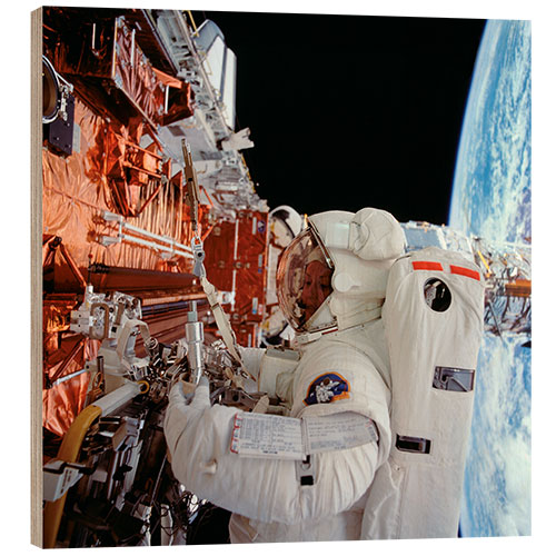 Tableau en bois L'astronaute EVA au service du télescope spatial Hubble