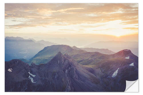 Muursticker Reeti, Simelihorn, Faulhorn peaks and Lake Thun, Switzerland