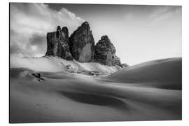 Tableau en aluminium Trois sommets entourés de neige