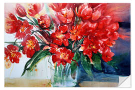 Muursticker Red tulips in glass vase